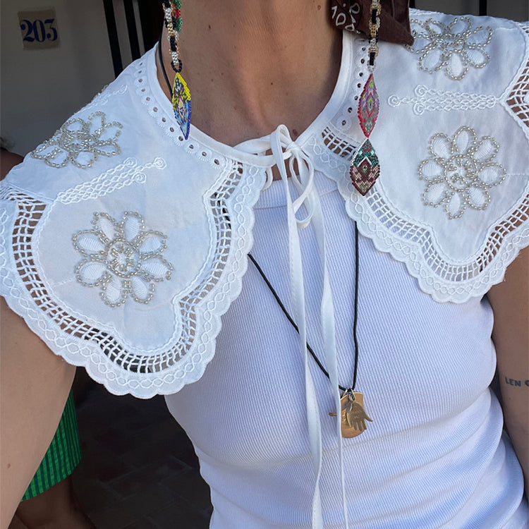 White Flower Collar