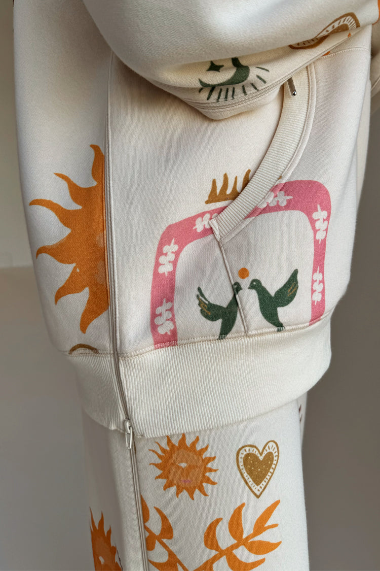 NEVER FULLY DRESSED Cream Sundazed Accessible Hoodie